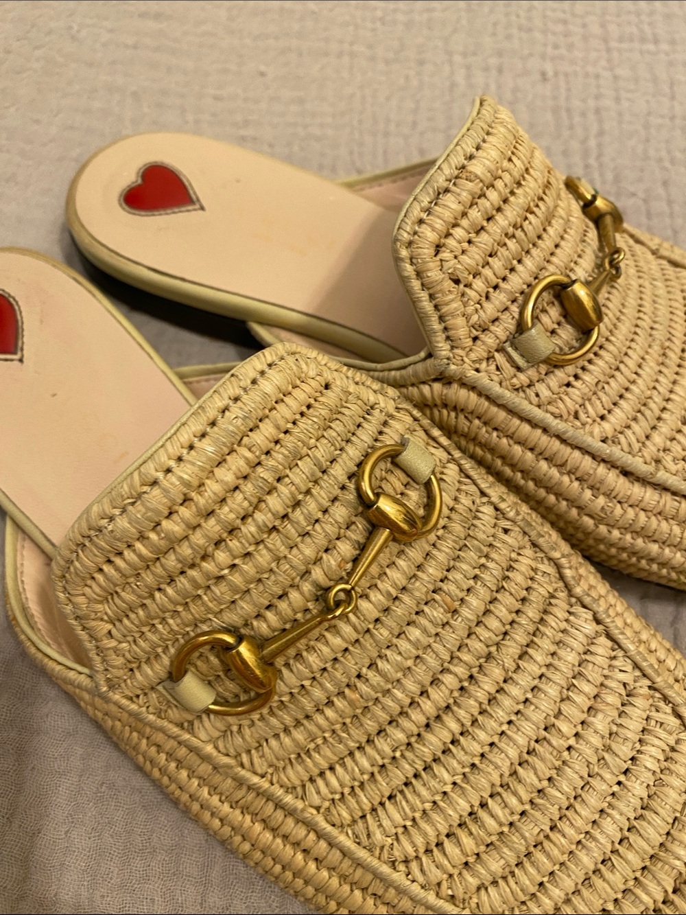 Gucci Beige Raffia Mule Slides with Gold Horsebit. Size 39 - Picture 4 of 12